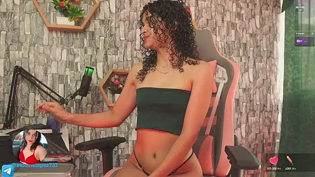 bonniie_98_ from StripChat