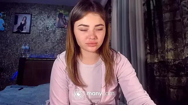 BonnyShy from StripChat
