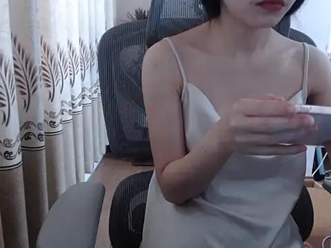booboomonster from StripChat