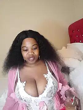 BoobQueenxx from StripChat
