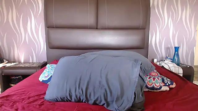 BoobsQueen46K from StripChat