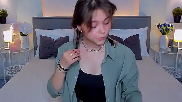 bookish_dreamer from StripChat
