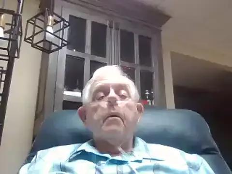 bootlegmanz from StripChat