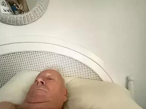 Bossinmidd12 from StripChat is Freechat