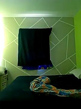 Boylatinn from StripChat is Freechat