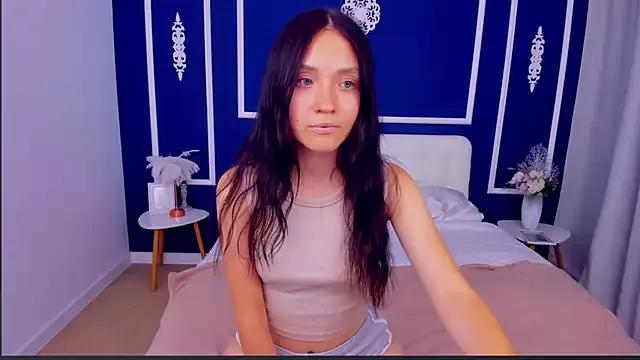 BrandyShy from StripChat is Freechat