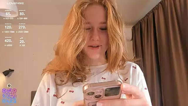 BreezeJam from StripChat