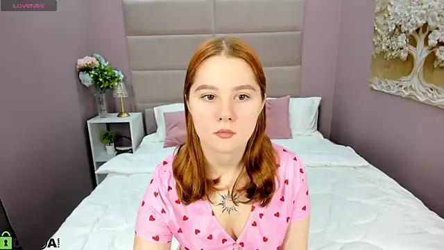Brenda_Puff from StripChat is Freechat