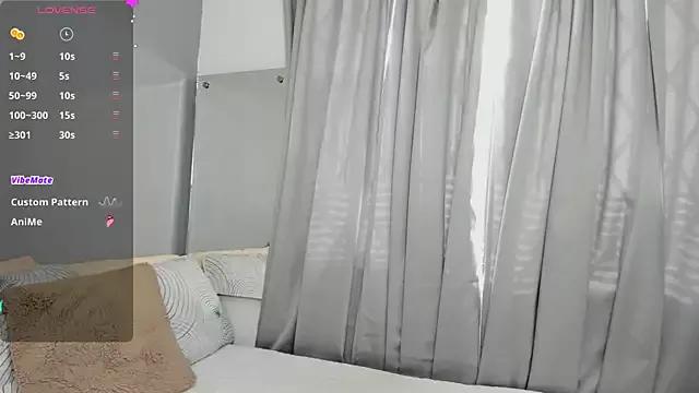 Brianna_w10 from StripChat is Freechat