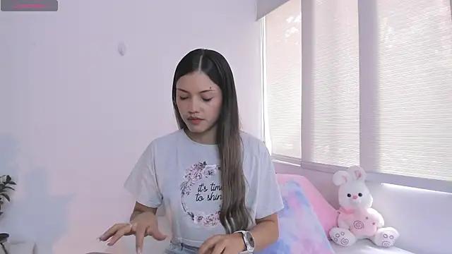Brisa_blue from StripChat is Freechat