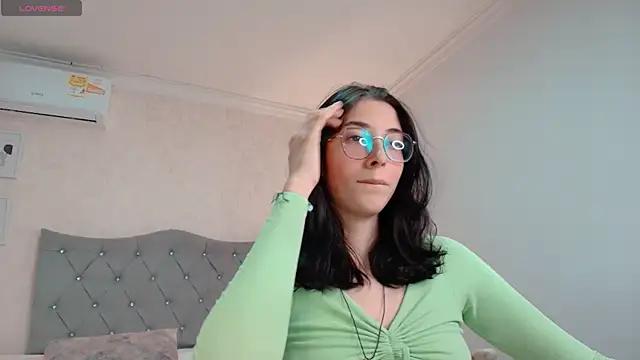 brooklove_doll from StripChat