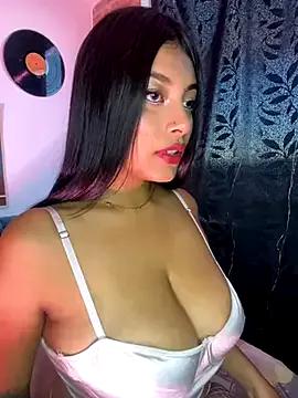 Brunette__nova from StripChat is Freechat