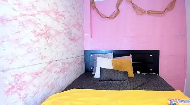 Dirty chat webcam: explore liveshows with versed models, from laying bare to fetishes, in a variety of sexy free adult webcams.