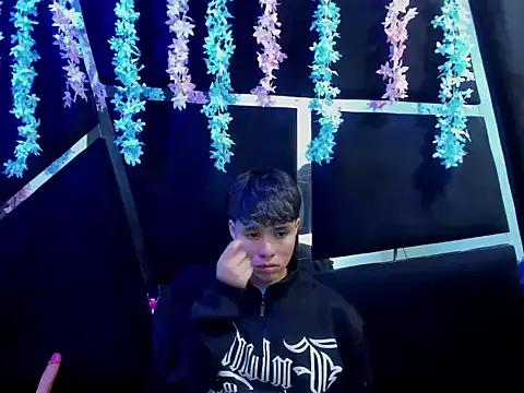 Bruno_Cruzz from StripChat is Freechat