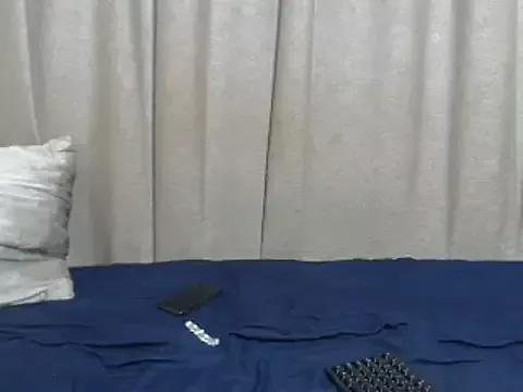 BubbleAssx27 webcams show profile image 