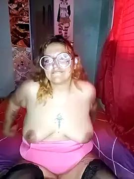 BubzeeMoonn from StripChat