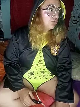 BubzeeMoonn from StripChat