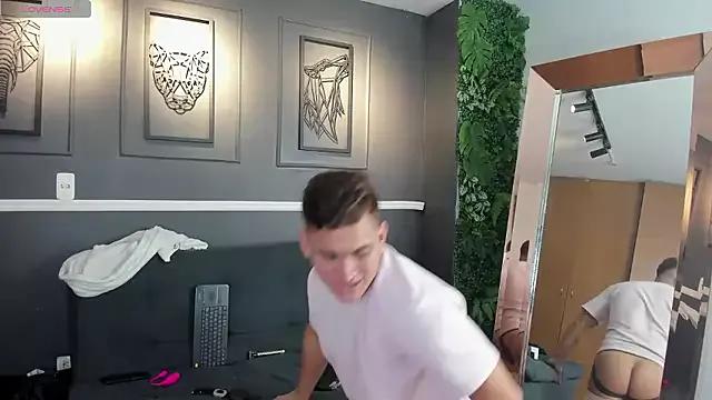 buddys_team_hots from StripChat
