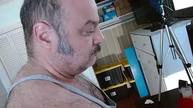 bullmusclejoe from StripChat