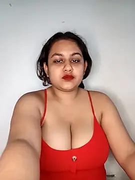 bumblebeegirl from StripChat