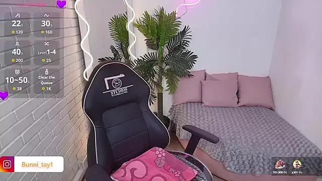 Bunni_tay from StripChat