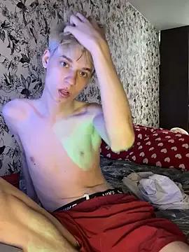 bunny_ben from StripChat