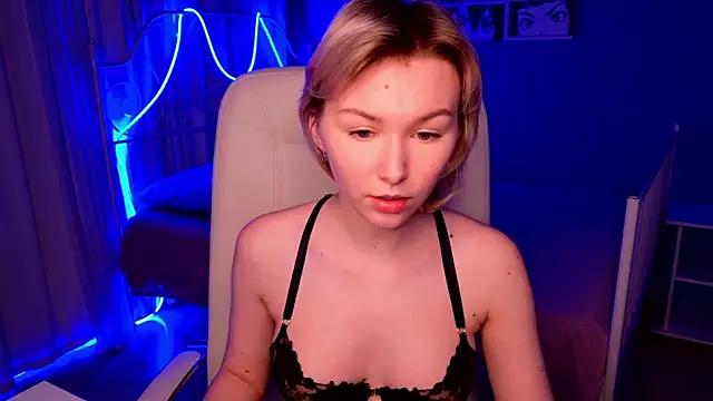 BunnyAnny from StripChat