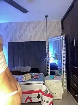 BunnyGlow50 from StripChat