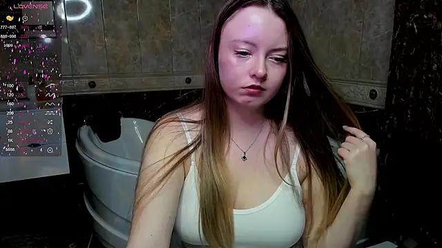 bunnyluunna from StripChat