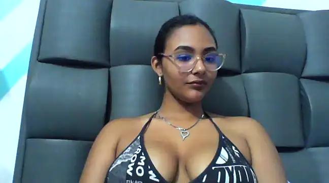 bunnysmooth from StripChat