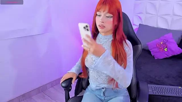 Bunnyylove from StripChat