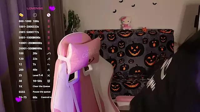 Busty_Lina from StripChat is Freechat