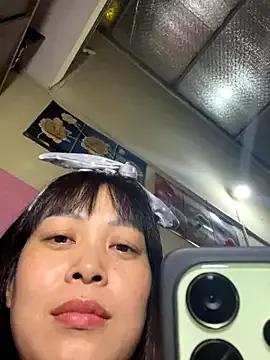 Butterfly_kee from StripChat