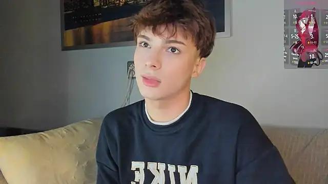 Call_me_Leo_ from StripChat