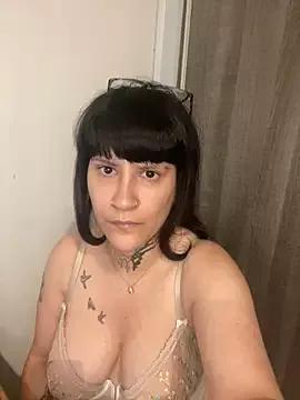 callmelouve from StripChat