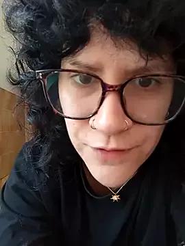 callmelouve from StripChat