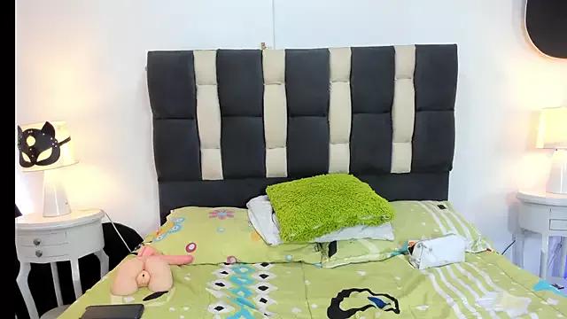 callmesugar_wolf from StripChat