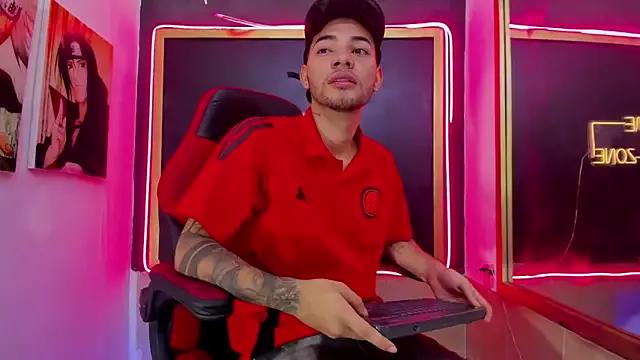 calvin_parker from StripChat is Freechat