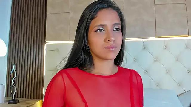 Camiila_rosse from StripChat is Freechat