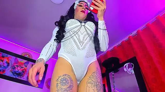 camila_hot_dirty from StripChat is Freechat