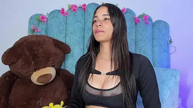 Camila_Smith_22 from StripChat is Freechat