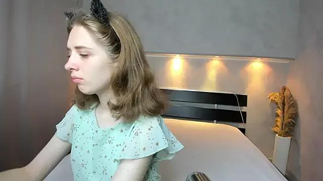 Camilla_Kelly from StripChat is Freechat
