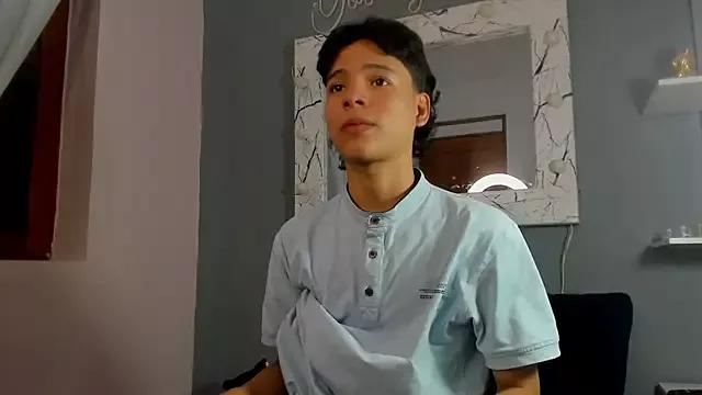 camillo_virgil from StripChat is Freechat