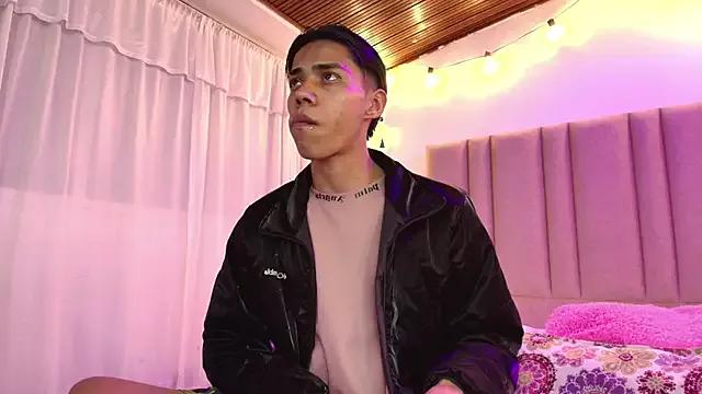 camilo_nom from StripChat is Freechat