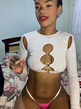 Cammgirlmii from StripChat