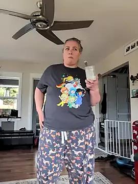 Canadian_BBW from StripChat