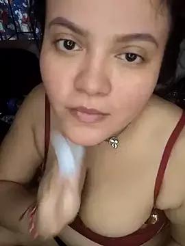CANDY-CURVY from StripChat is Freechat
