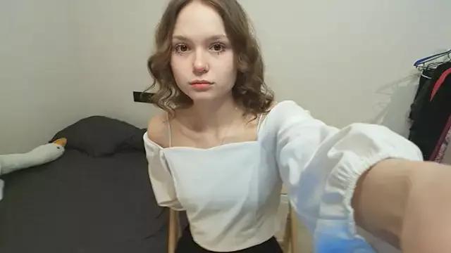 CandyPiggy from StripChat is Freechat