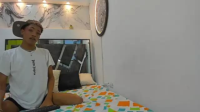 CANEL_BOYS from StripChat is Freechat