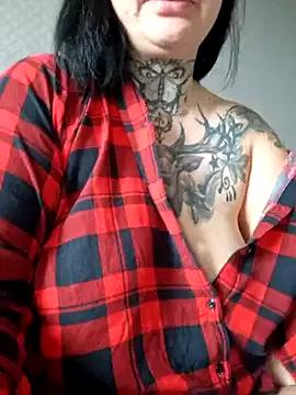 CannabisQueenn from StripChat is Freechat